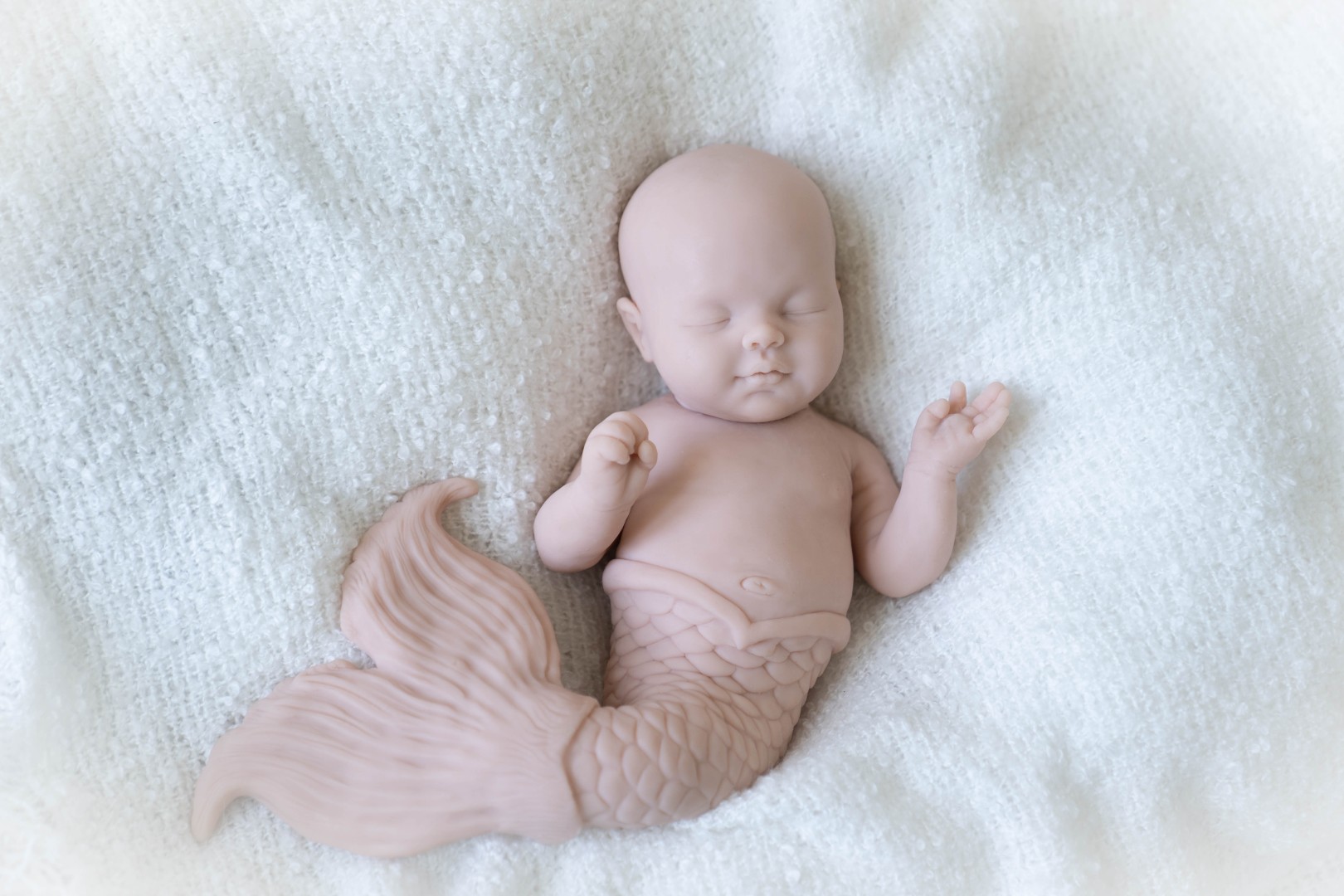 Serena doll detail view